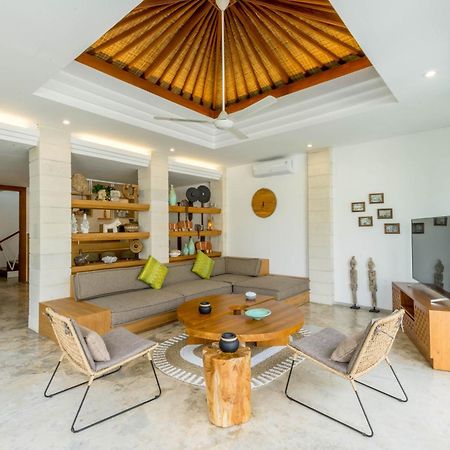 Cascata Villa Canggu エクステリア 写真